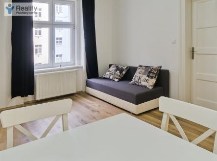 . | Pronájem bytu, 2+kk, 44 m²