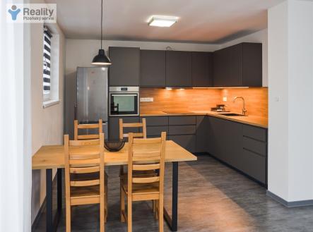 . | Pronájem bytu, 3+kk, 82 m²