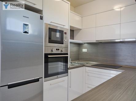 . | Pronájem bytu, 3+kk, 94 m²