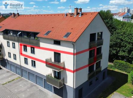 . | Pronájem bytu, 3+kk, 94 m²