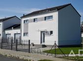 Pronájem - dům/vila, 98 m²