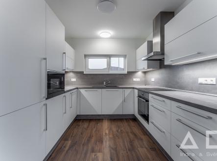 Pronájem - dům/vila, 98 m²