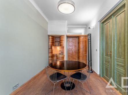 Pronájem - kanceláře, 42 m²