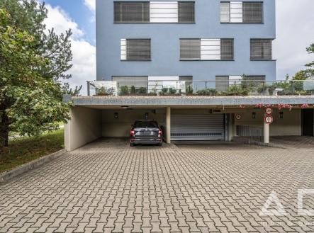 Pronájem - malý objekt/garáž