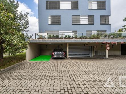 Pronájem - malý objekt/garáž