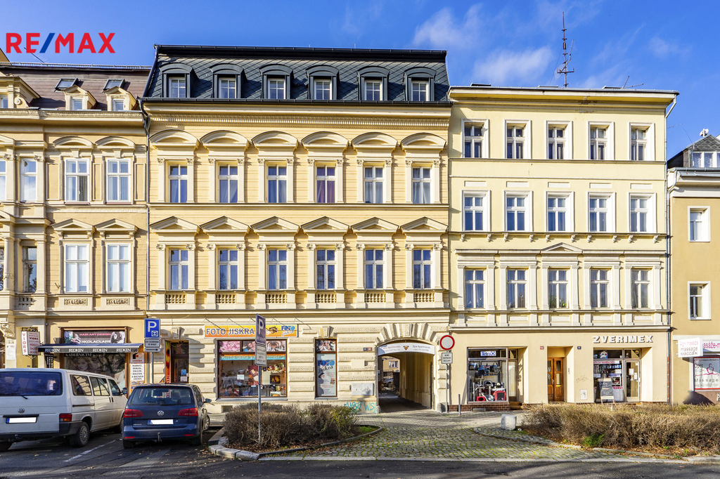cinzovni-dum-kv-centrum-exterier106.jpg
