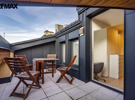 cinzovni-dum-kv-centrum-ap-8-119.jpg | Prodej - nájemní dům, 635 m²