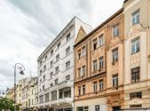 Prodej - nájemní dům, 1 026 m²