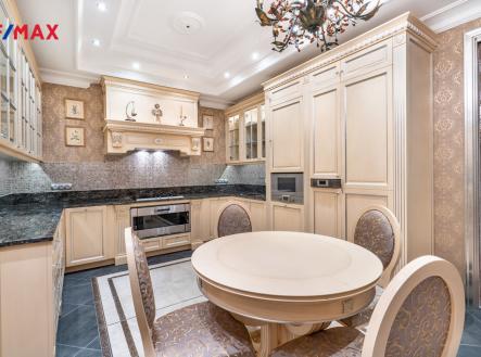 byt-slunecni-lazne-242.jpg | Prodej bytu, 5+1, 253 m²