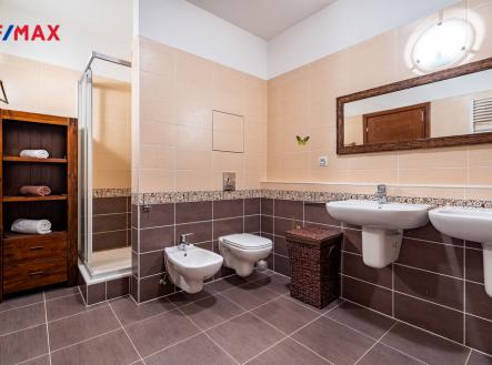 stresni-ap-jaltska-kv-109.jpg | Prodej bytu, 3+kk, 96 m²