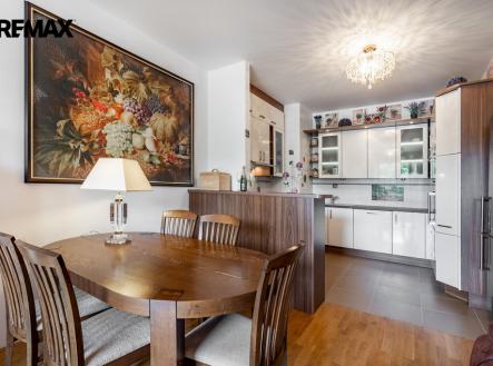 stresni-ap-jaltska-kv-122.jpg | Prodej bytu, 3+kk, 96 m²