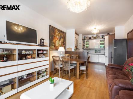 stresni-ap-jaltska-kv-121.jpg | Prodej bytu, 3+kk, 96 m²