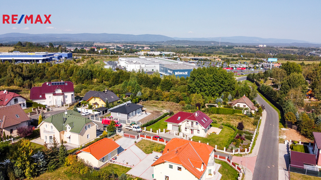 jenisov-100-1.jpg