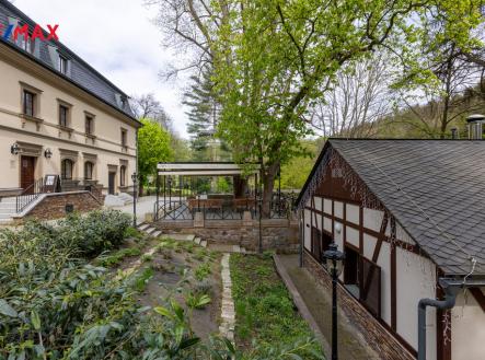 216a2274-hdr.jpg | Prodej - hotel, 1 021 m²