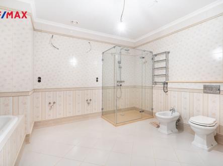 byt-2-408.jpg | Prodej bytu, 6+1, 537 m²