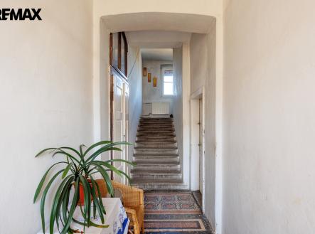 032-ok-250306-km6-6214-hdr.jpg | Prodej - dům/vila, 236 m²