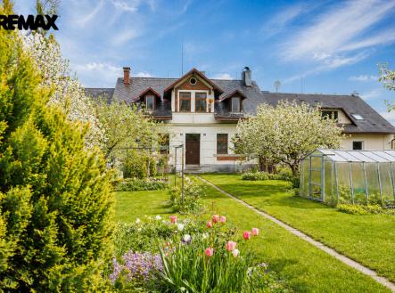 Prodej - dům/vila, 236 m² obrázek