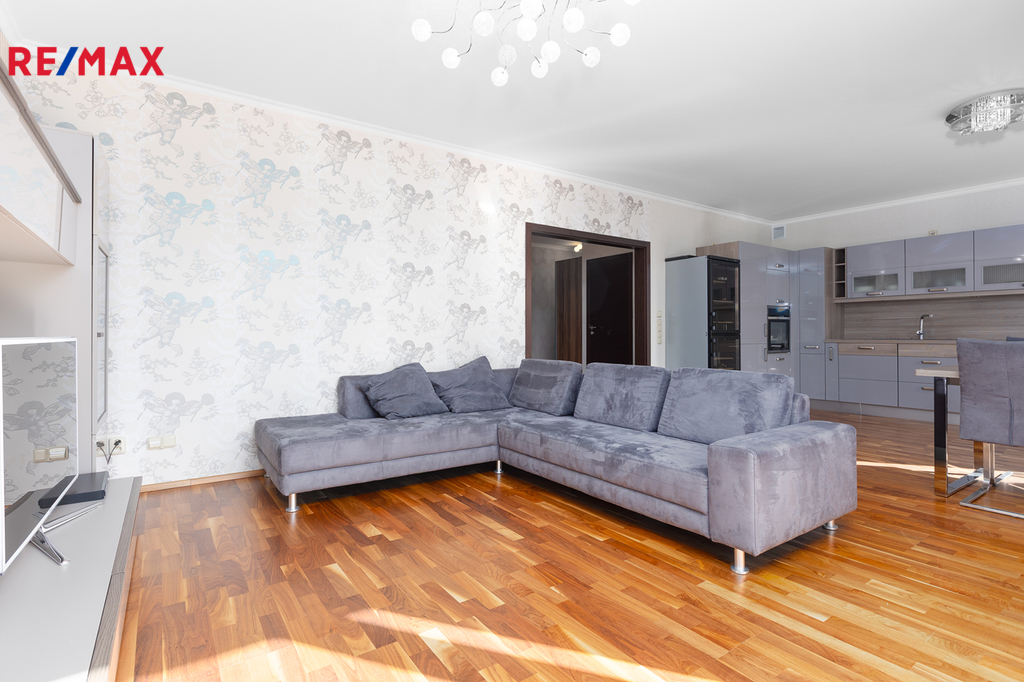 216a8351-edit-1.jpg