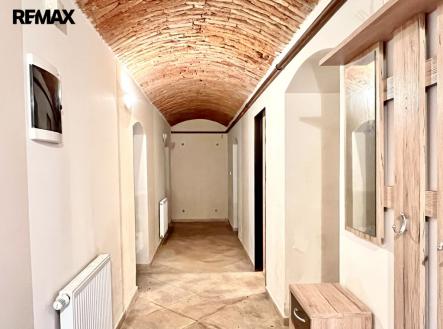 a3c85423-15dd-4fa0-83c3-289963d80d6f.jpeg | Pronájem - jiné, 95 m²