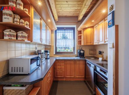 kuchyne.jpg | Prodej - dům/vila, 204 m²