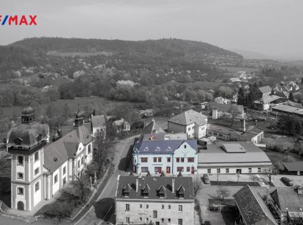 ok-250416-dji-0012-2.jpg | Prodej - dům/vila, 688 m²