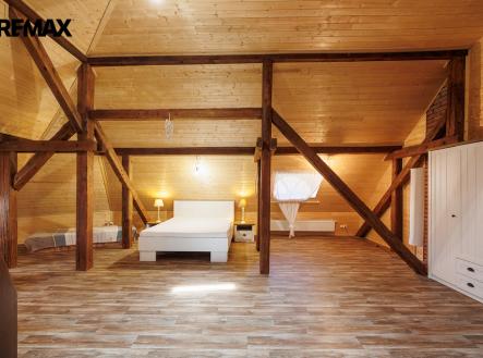 ok-250416-kn6-5051-hdr.jpg | Prodej - dům/vila, 688 m²