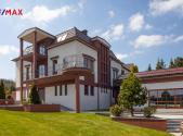 Prodej - dům/vila, 435 m²
