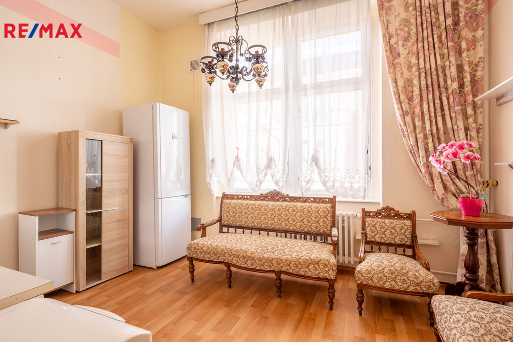 216a8075-hdr.jpg