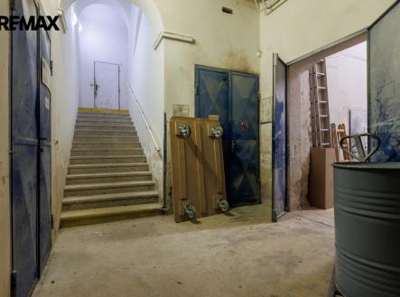 216a5855-hdr.jpg | Prodej - výrobní prostor, 1 766 m²