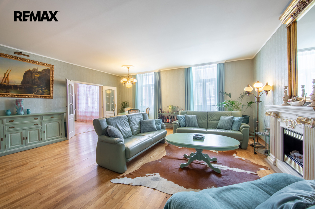 124a2734-hdr.jpg