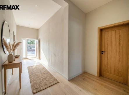 chdov-13-renovace.jpg | Prodej - hotel, 426 m²