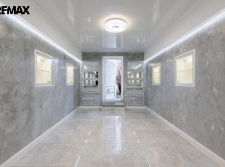 Prodej - obchodní prostor, 72 m² obrázek