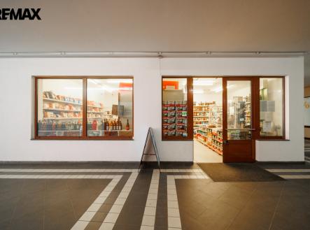 216a1793-hdr.jpg | Prodej - obchodní prostor, 52 m²