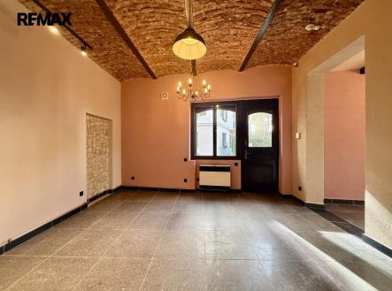 0f092940-71ce-4780-88e5-52f61e8e92d5.jpeg | Pronájem - obchodní prostor, 42 m²