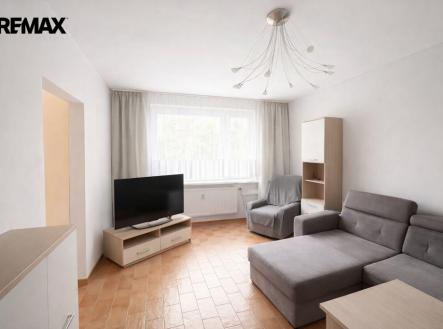 svetelny-obyvaci-pokoj-s-modernim-designem.png | Prodej bytu, 3+1, 76 m²