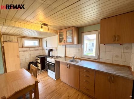 gemini-generated-image-9mbm6s9mbm6s9mbm.png | Prodej - pozemek, zahrada, 996 m²