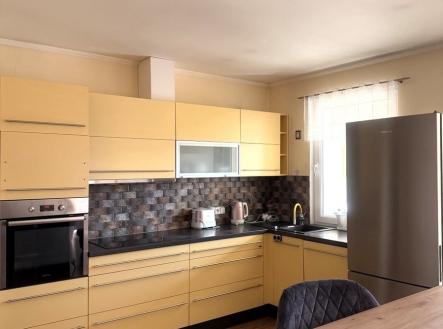 photo-14-2026-03-29-07-38-41.jpg | Pronájem bytu, 4+kk, 104 m²