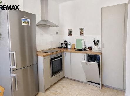 moderni-kuchyne-s-nerezovymi-spotrebici.png | Prodej bytu, 3+1, 96 m²