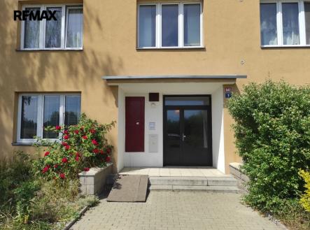 whatsapp-image-2022-06-19-at-20-45-41.jpeg | Pronájem bytu, 2+1, 50 m²