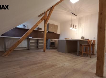 whatsapp-image-2026-05-07-at-16.06.34.jpeg | Prodej bytu, atypický, 100 m²