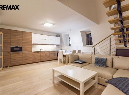 cinzovni-dum-kv-centrum-ap-9-117.jpg | Pronájem bytu, 4+kk, 118 m²