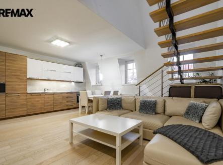 cinzovni-dum-kv-centrum-ap-9-107.jpg | Pronájem bytu, 4+kk, 118 m²