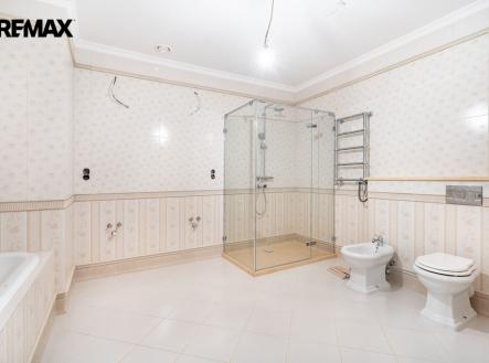 byt-2-408.jpg | Prodej bytu, 6+1, 537 m²