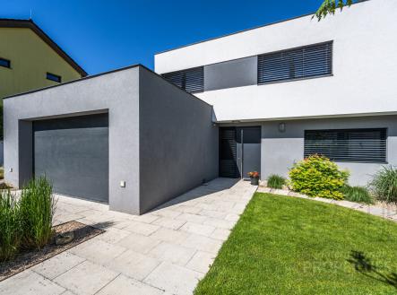 Prodej - dům/vila, 497 m²