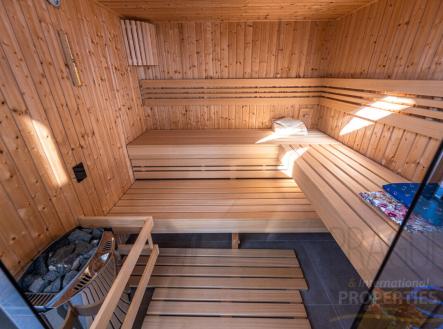 Prodej - dům/vila, 378 m²