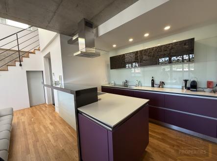 Pronájem bytu, 4+kk, 112 m²