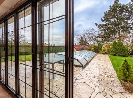 Prodej - dům/vila, 300 m²