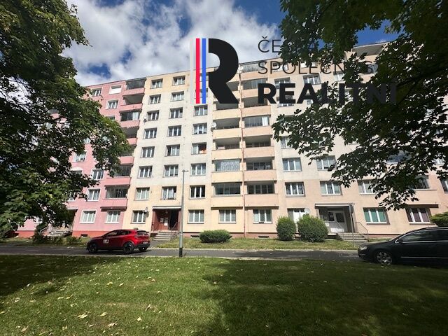 Prodej prostorného bytu 4+1 s lodžií v OV, 82 m² v Sokolově