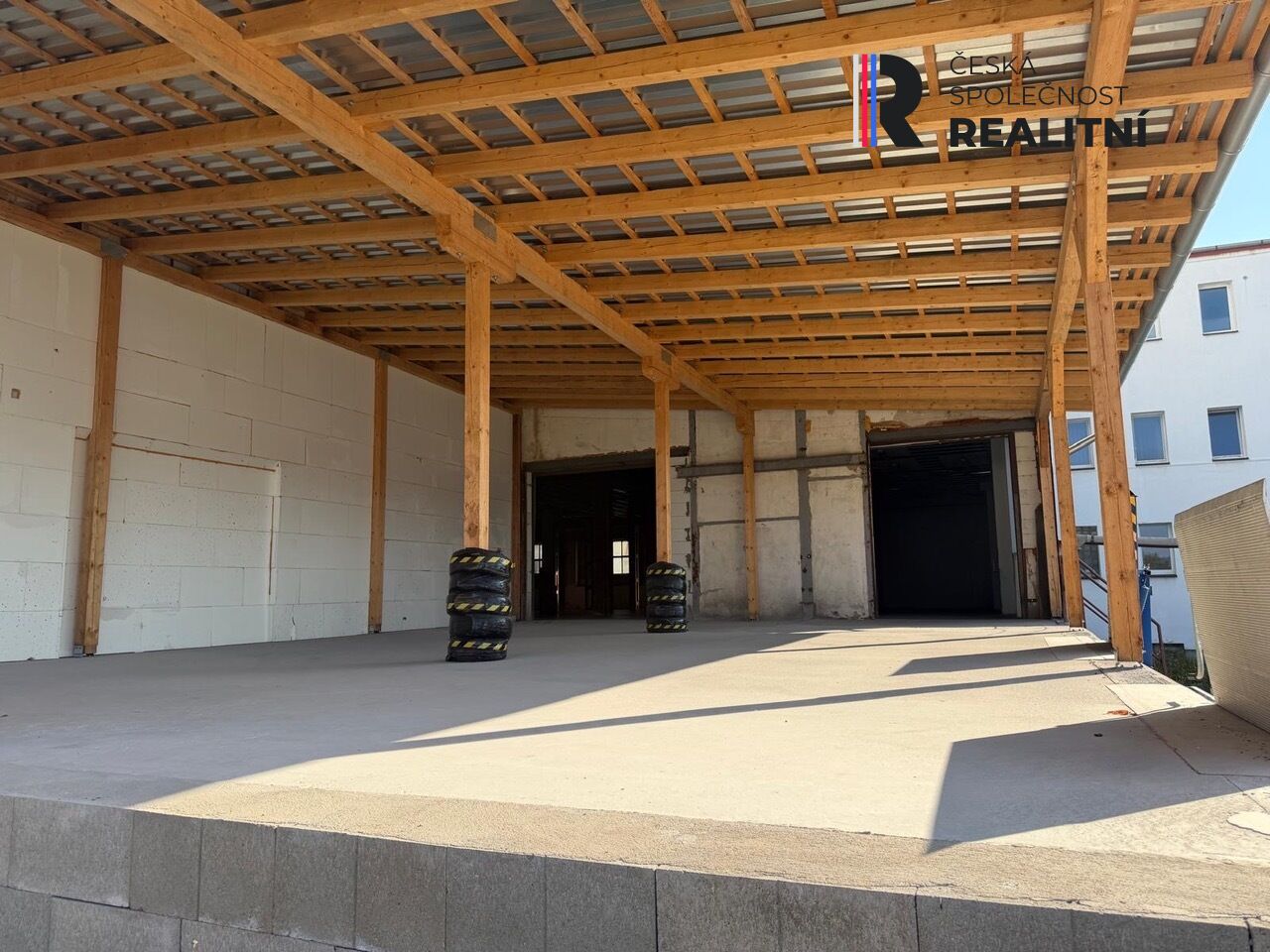 Pronájem výrobních / skladovacích prostor 5000m² – Dolní Rychnov