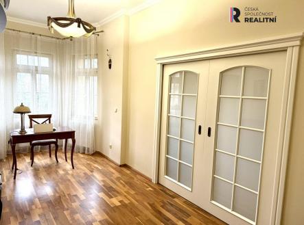 Prodej - dům/vila, 500 m²